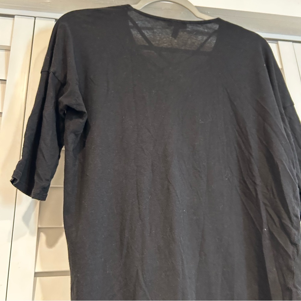 Women’s Express Size Small Black Criss Cross Neck Elbow Length blouse - Picture 7 of 7